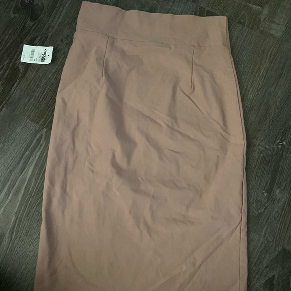 Pencil skirt - Picture 2 of 3